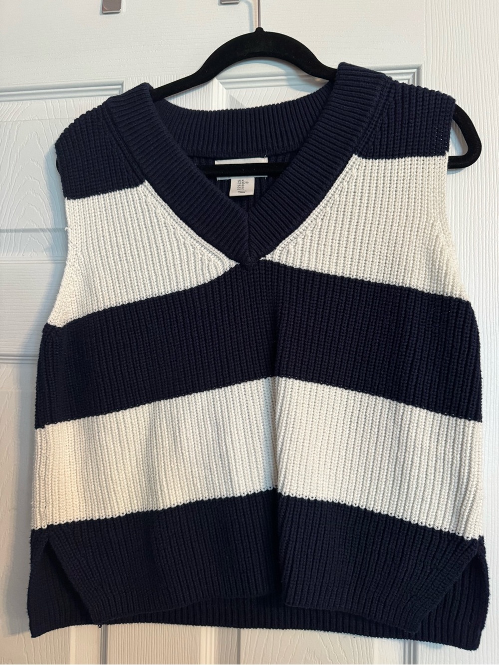 Jessica Simpson Navy & White Striped V-Neck Sweater top